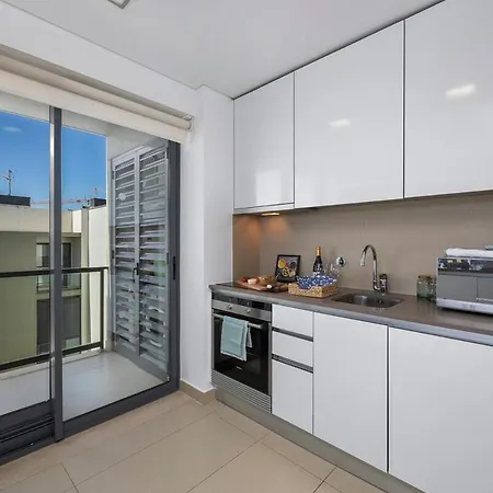 Apartment Pool & Close To - Parking, Ac & Wifi Quarteira