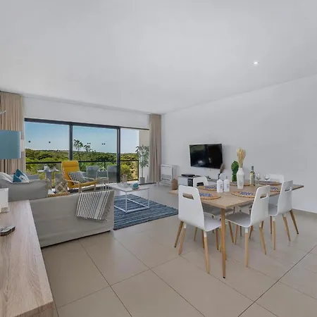 Appartamento Pool & Close To - Parking, Ac & Wifi