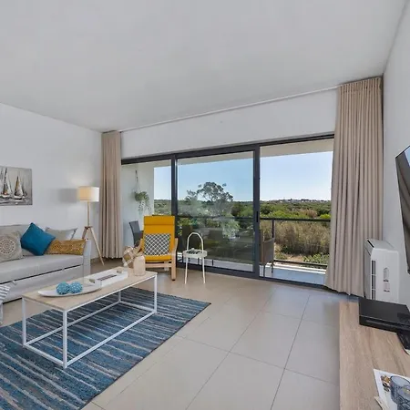 Pool & Close To - Parking, Ac & Wifi * Quarteira